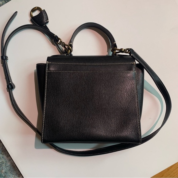 Like New! Lauren Ralph Lauren Black Leather Handbag - Picture 2 of 8